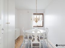 MH2/ruokailutila/työtila