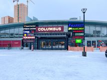 Kauppakeskus Columbus ja Vuosaaren metro lyhyen kävelymatkan päässä.