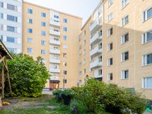 Vehreä ja viihtyisä sisäpiha