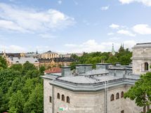 Kattoterassilta näkymät myös Marmoripalatsille