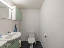 kellarikerroksen wc