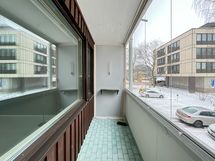 Lasitettu parveke on hyvän kokoinen.