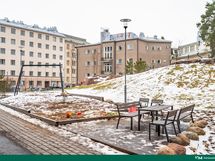 Rauhallinen ja viihtyisä piha-alue