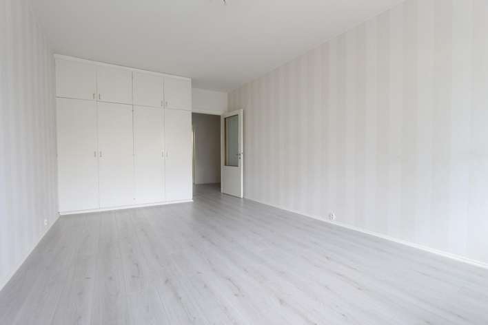 Kerrostalo, 2h + k + kph + lasitettu parveke, 60 m², VAAJAKOSKI, Jyväskylä
