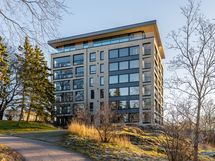 Ida puiston laidalla