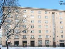 Julkisivu Kulmavuorenkadulta