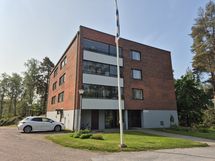 Julkisivu