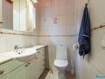 WC 2