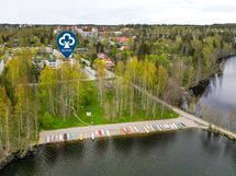 Sekä Kaukajärvi että Pitkäjärvi aivan lähellä.
