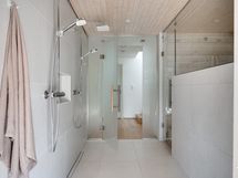 Kauniit laatat läpi märkätilojen