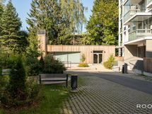 Kerhotila sisäpihalla