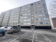 Julkisivu