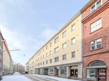 Omalla tontillaan sijaitsevassa yhtiössä remontit on tehty ajallaan.