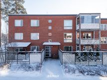 Sisäänkäynti
