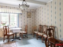 Alakerran työ-/kokoushuone