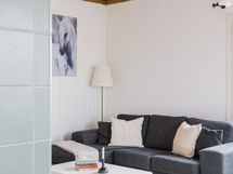 Olohuone keskikerroksessa