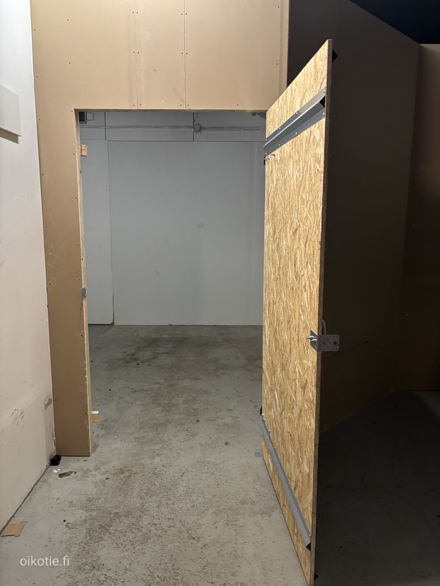 Business premises image