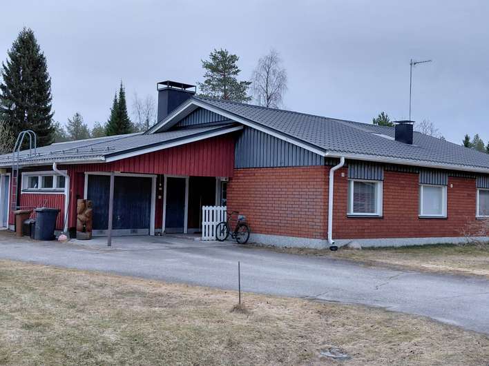 Omakotitalo – Kuhmo, Saarikoski