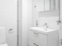 Peilikuva samantyyppisestä asunnosta