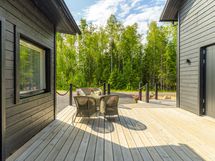 Kohti ulkorakennusta