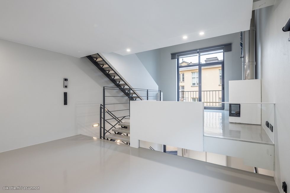 3. kerros joka porrastettu arkkitehtoonisen tyylikkääksi