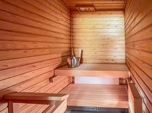 Ihanana lisänä kodissa on myös oma sauna!