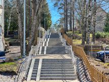 Oulunkylässä liikut monipuolisesti mm Oulunkylän liikuntapuistossa. Kuvassa portaan Maaherrantiellä.