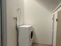 Toiselle puolelle makuuhuonetta tehty kodinhoitoti