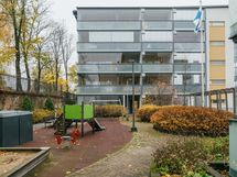 Taloyhtiön "sisäpihaa"