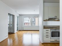 Tämä skandinaavisin sävyin toteutettu koti on täysin muuttovalmis. 