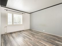 Keittiön takana oleva makuuhuone