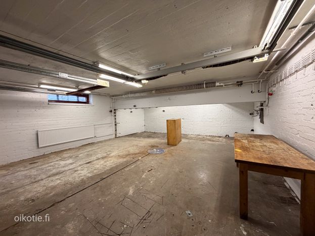Business premises image