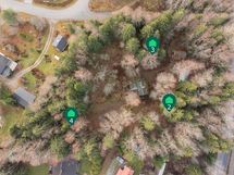 Myynnissä kolme tonttia 2, 3 ja 4