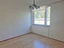 Makuuhuone 1 Keittiön vieressä