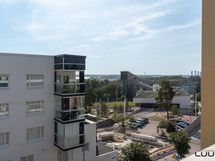 Parvekkeelta näkymä merelle asti