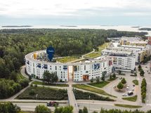 Upeat ulkoilumahdollisuudet ja golfkenttä vieressä.