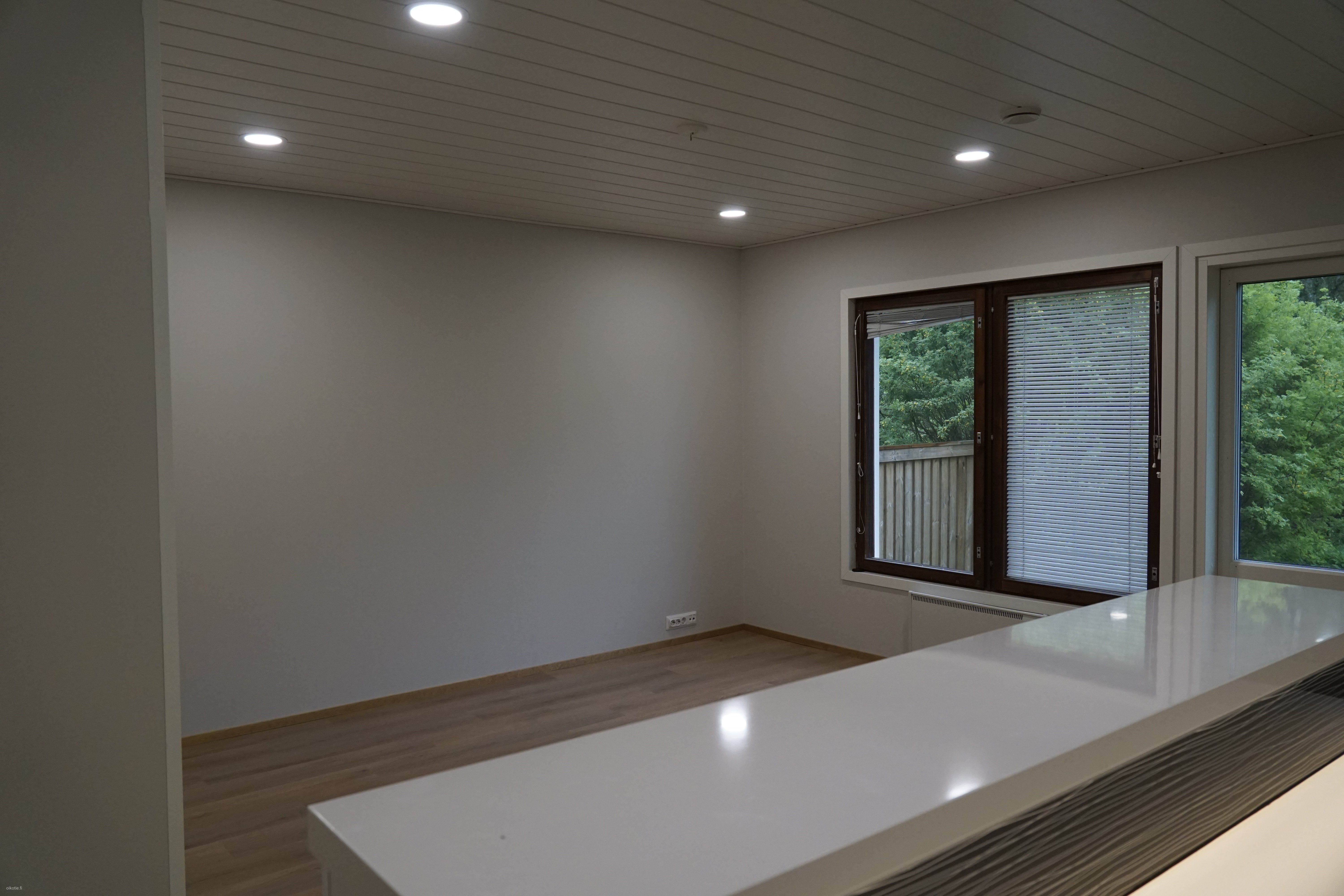 Rivitalo, 3h + k + s, 78 m², Makkola - More