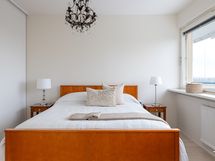 Tilava päämakuuhuone