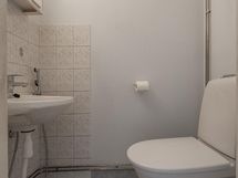 Erillinen wc