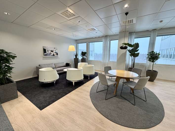 Liiketila, 918 m², Perkkaa, Espoo