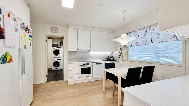 Omakotitalo, 4-5h+k+khh+saunaosasto, 104/132 m², Lapijoki, Eurajoki