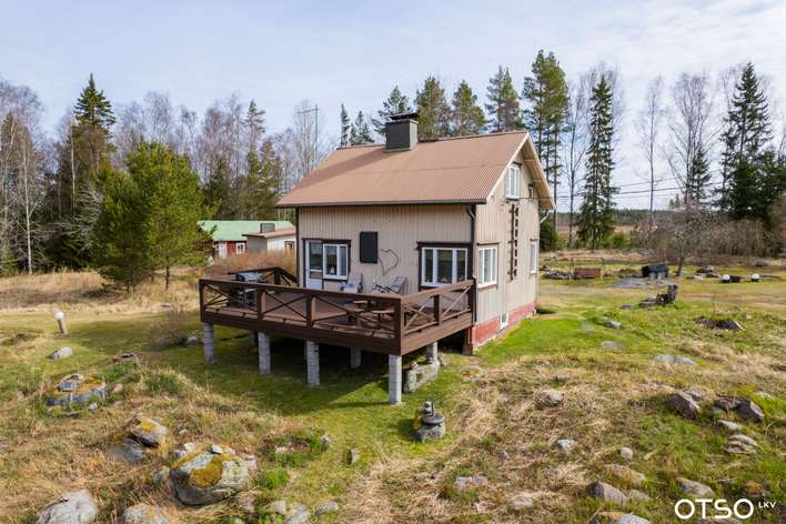 Loma-asunto, 3h,k,2saunaa,varasto, 57/145 m², Siipyy