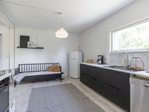 Alakerran keittiö