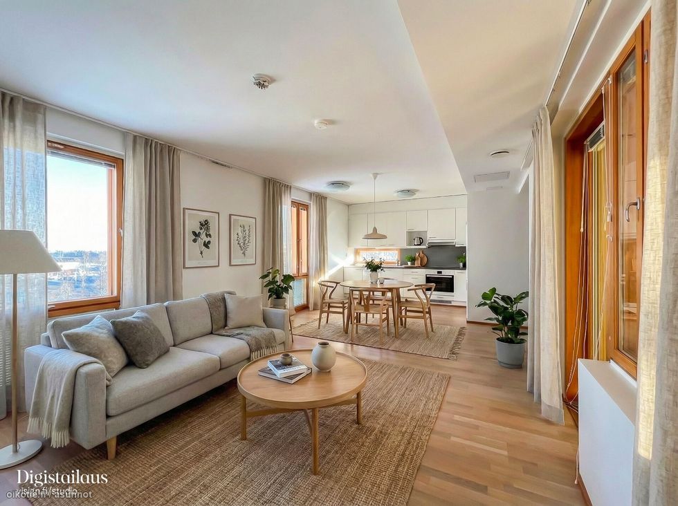 Valoisa ja hyväkuntoinen läpitalon kaksio, jossa ikkunoita kolmeen suuntaan ja upeat näkymät!