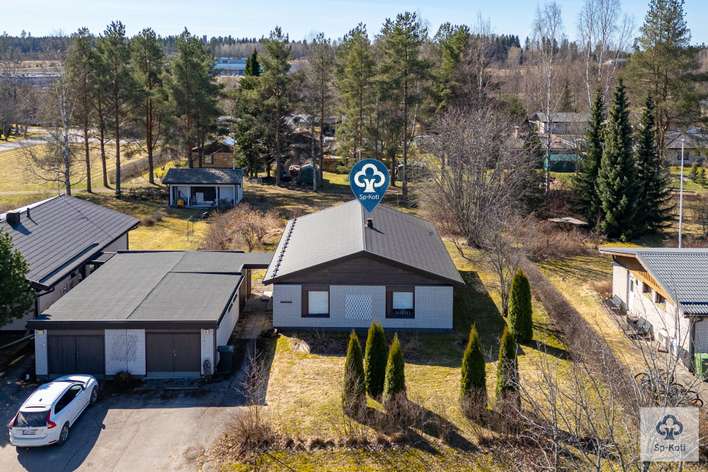 Omakotitalo, 4h+k+ph+s+wc+vh + autotalli, 123/166 m², Läykkälänlahti
