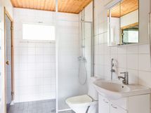 Pesuhuone + wc