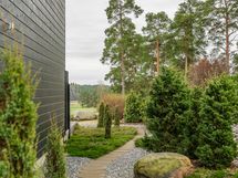 Helppohoitoinen piha