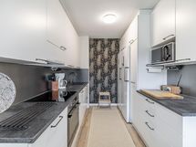 2021 remontoitu keittiö