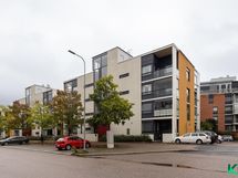 Talon julkisivu kadulta