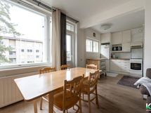 Olohuone ja keittiö